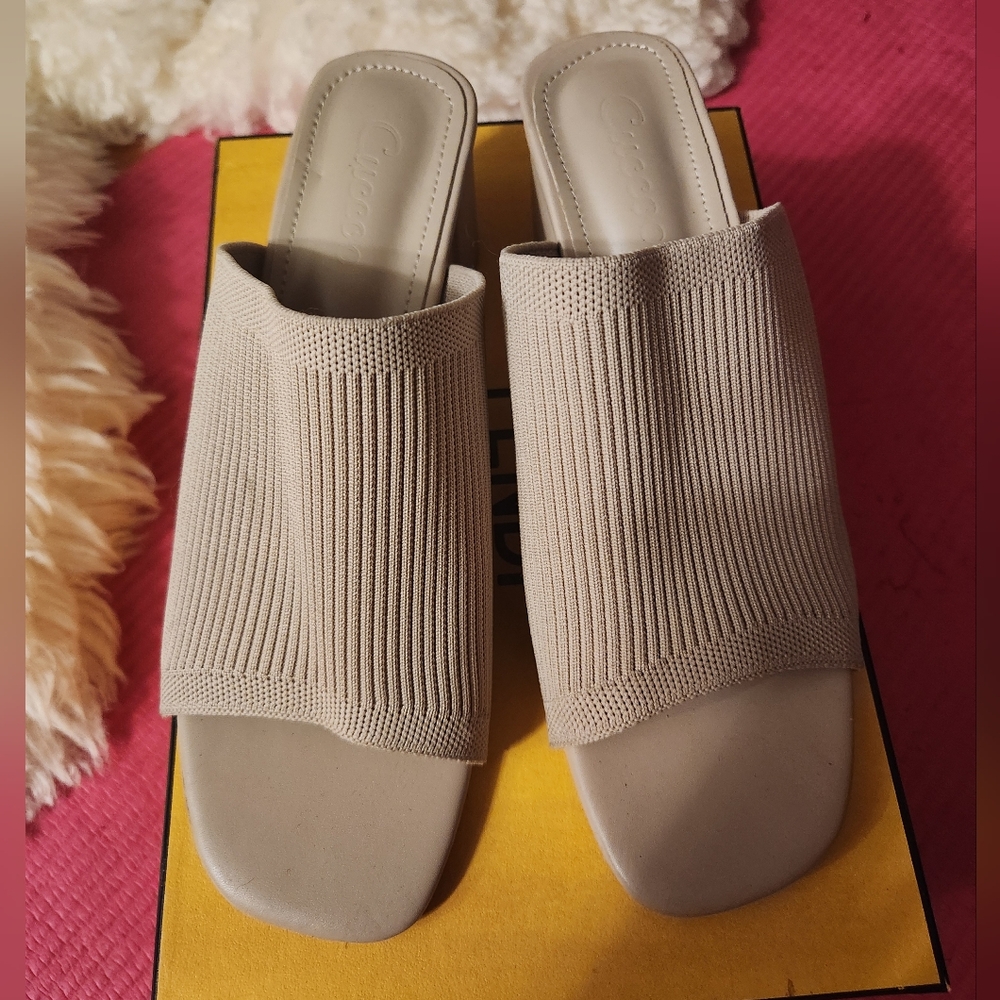 Women's Cream Baige Knit Mule shoes